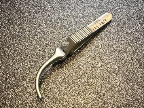 Photo of BOSS 65-6806 DeBakey Bulldog Clamp, CVD, 9 cm