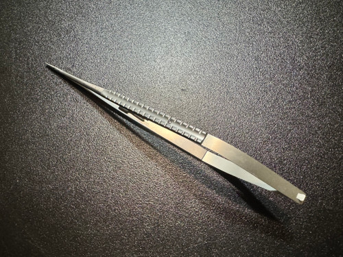 Back photo of Aesculap FD048R Micro Needle Holder w/ Catch, STR, Smooth, 7 7/8"