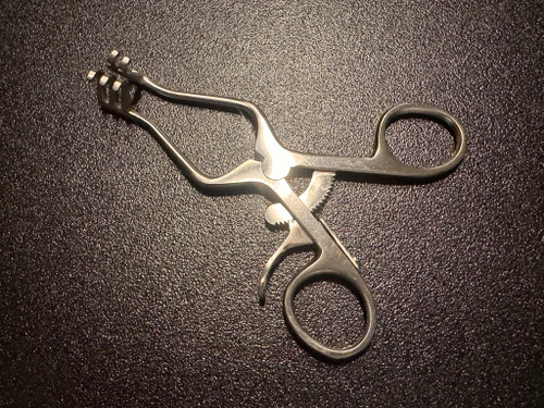 Handle photo of Jarit 205-141 Weitlaner Retractor, Blunt, 4 3/8"