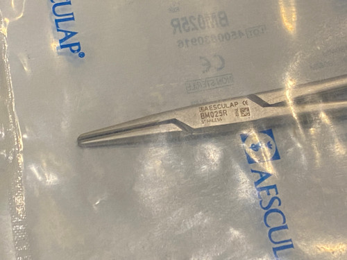 Aesculap BM026R Durogrip TC Fine Needle Holder, 7 7/8
