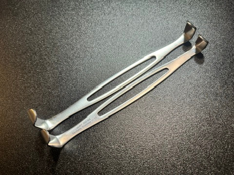 Photo of Jarit 200-105 U.S. Army Retractors