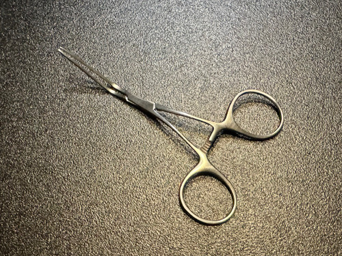 Handle photo of Jarit 320-502 Cooley Neonatal Vascular Clamp, ANG, 5"