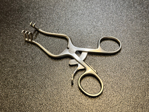 Handle photo of Jarit 205-140 Weitlaner Retractor, Sharp, 4 3/8"