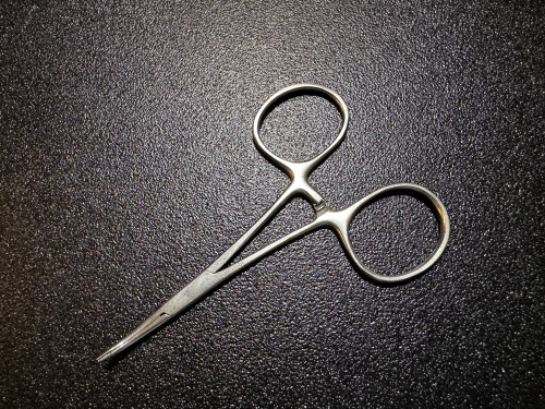 Photo of V. Mueller OP7551 Hartman Mosquito Forceps, CVD, 4"