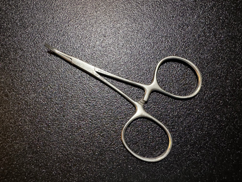 Handle photo of V. Mueller OP7551 Hartman Mosquito Forceps, CVD, 4"