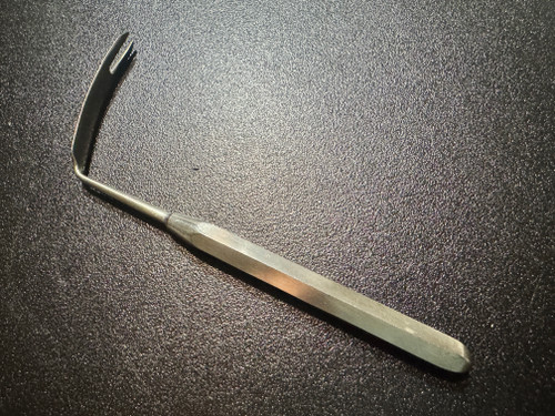 Side photo of V.Mueller RH4111 Ferris Smith-Sewall Orbital Retractor