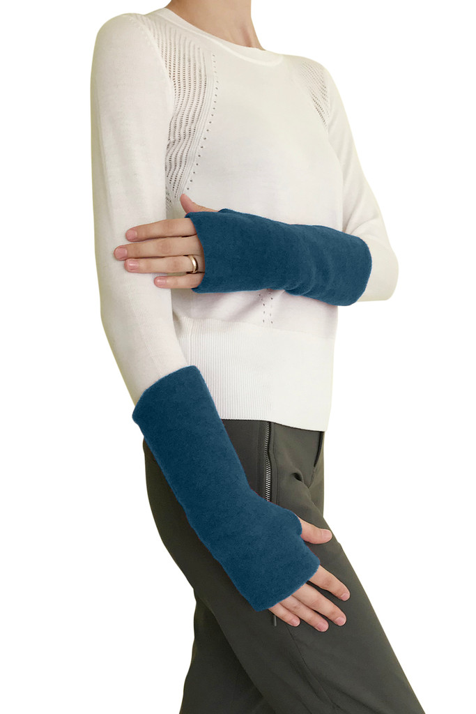 REIFF - Women's Arm Warmer Sleeves - Fingerless Gloves with Thumb Holes, Pure  Merino Wool Fleece