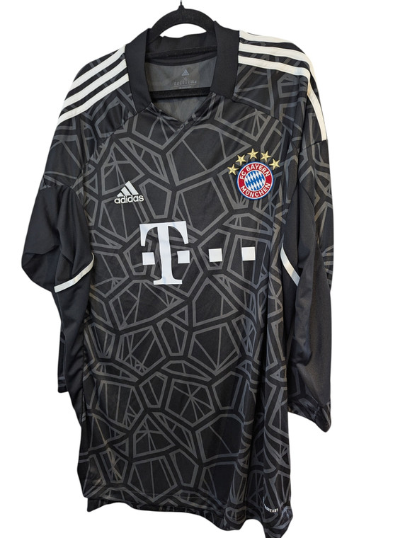 Bayern Munich 2022-23 GK Shirt