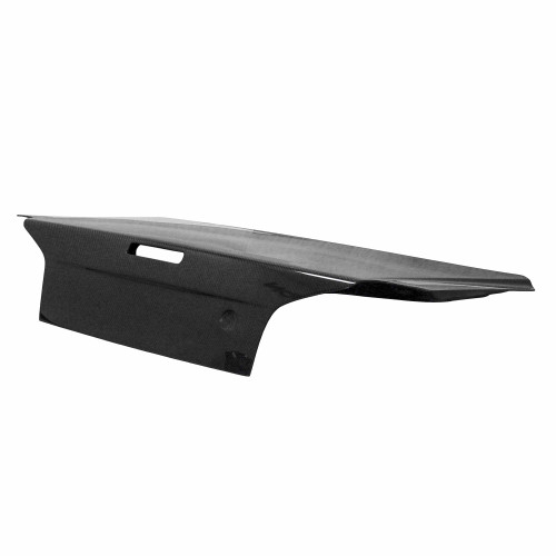 OE-style carbon fibre bootlid for 1999-2001 Nissan R34