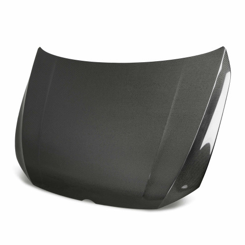 OE-style carbon fibre bonnet for 2022 VW Golf MK8