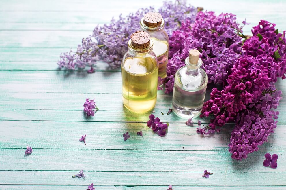 A comprehensive guide to essential oils for beauty