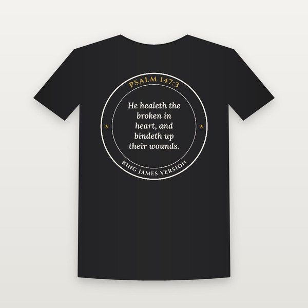 Psalm 147:3 KJV Christian Women's Relaxed Tee (Round Badge) - Black
