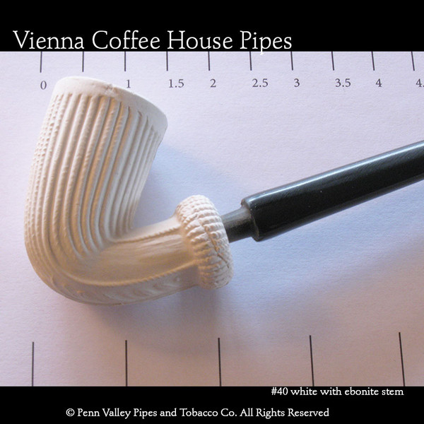 Clay Vienna Coffee House pipe with an ebonite stem