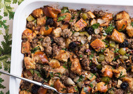 CHALLAH, SAUSAGE, AND DRIED CHERRY STUFFING CHALLAH, SAUSAGE, AND DRIED CHERRY STUFFING