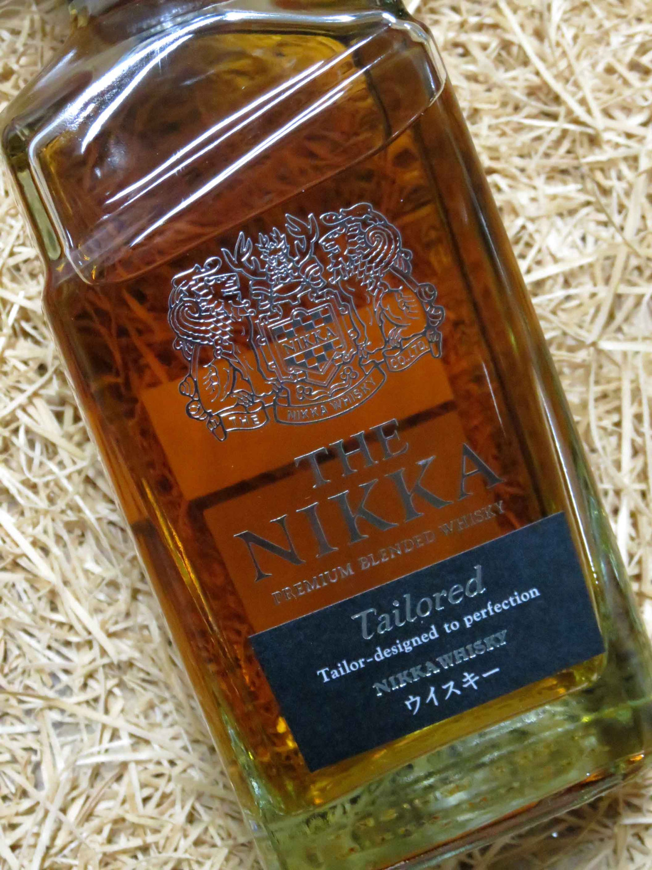 THE NIKKA Tailored ウイスキー 43% The Nikka Tailored Japanese Blended Whisky 43% 0.7L gift
