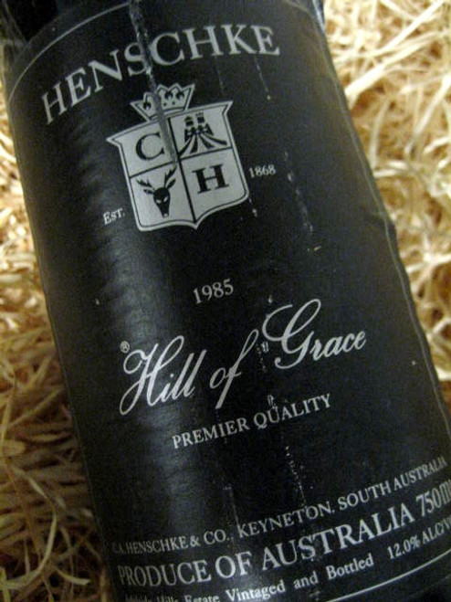 [SOLD-OUT] Henschke Hill of Grace 1985 (Base of Neck Level) (Minor Damaged Label)
