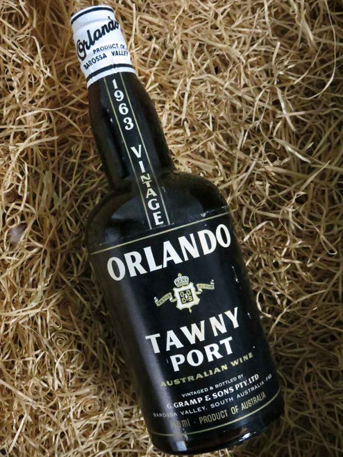 [SOLD-OUT] Orlando Tawny Port 1963 (Minor Damaged Label)