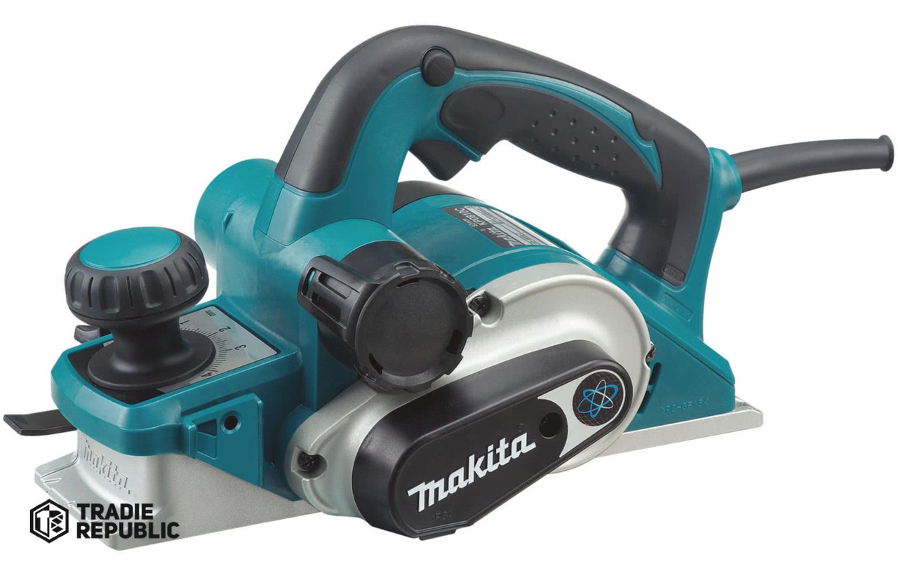 KP0810CK Makita 82mm Planer 1050W, Up to 4mm depth, with Tool Case