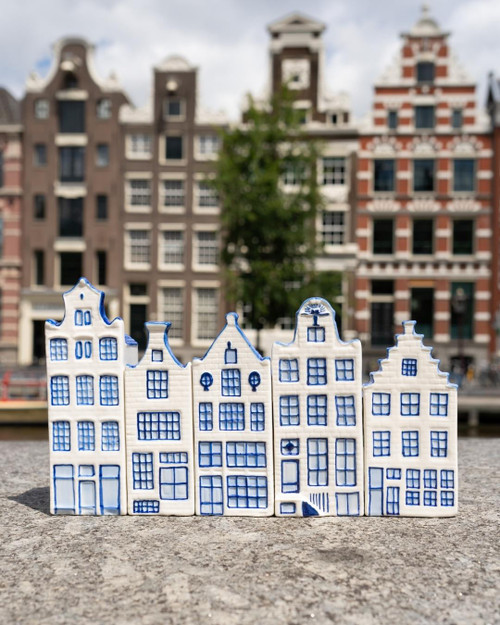 Huis Grachtenpand nr.2 - Delfts blauw - Keramiek - 16 cm
