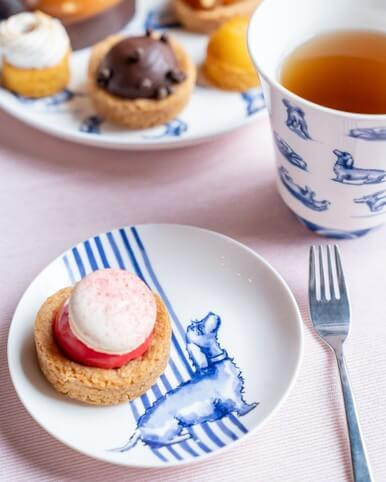Petit Four Plate Teckel Nhaan - Porcelain - 12 cm