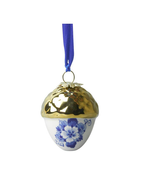 Noot met gouden dopje