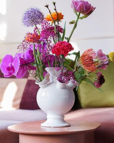 Tulpenvaas op voet -  Wit - Keramiek - 22 cm
