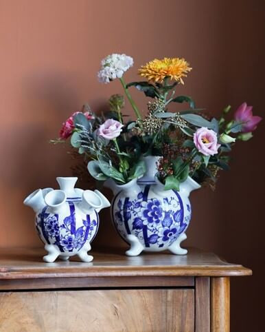 Tulip Vase on Legs Fair Florals - Ceramic - Delft blue - 13,5 cm