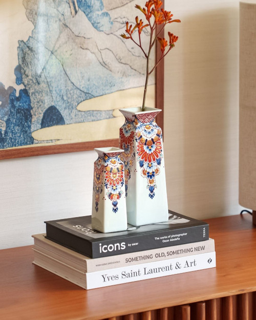 Handgeschilderde Imari vazen klein en middel van Heinen Delfts Blauw