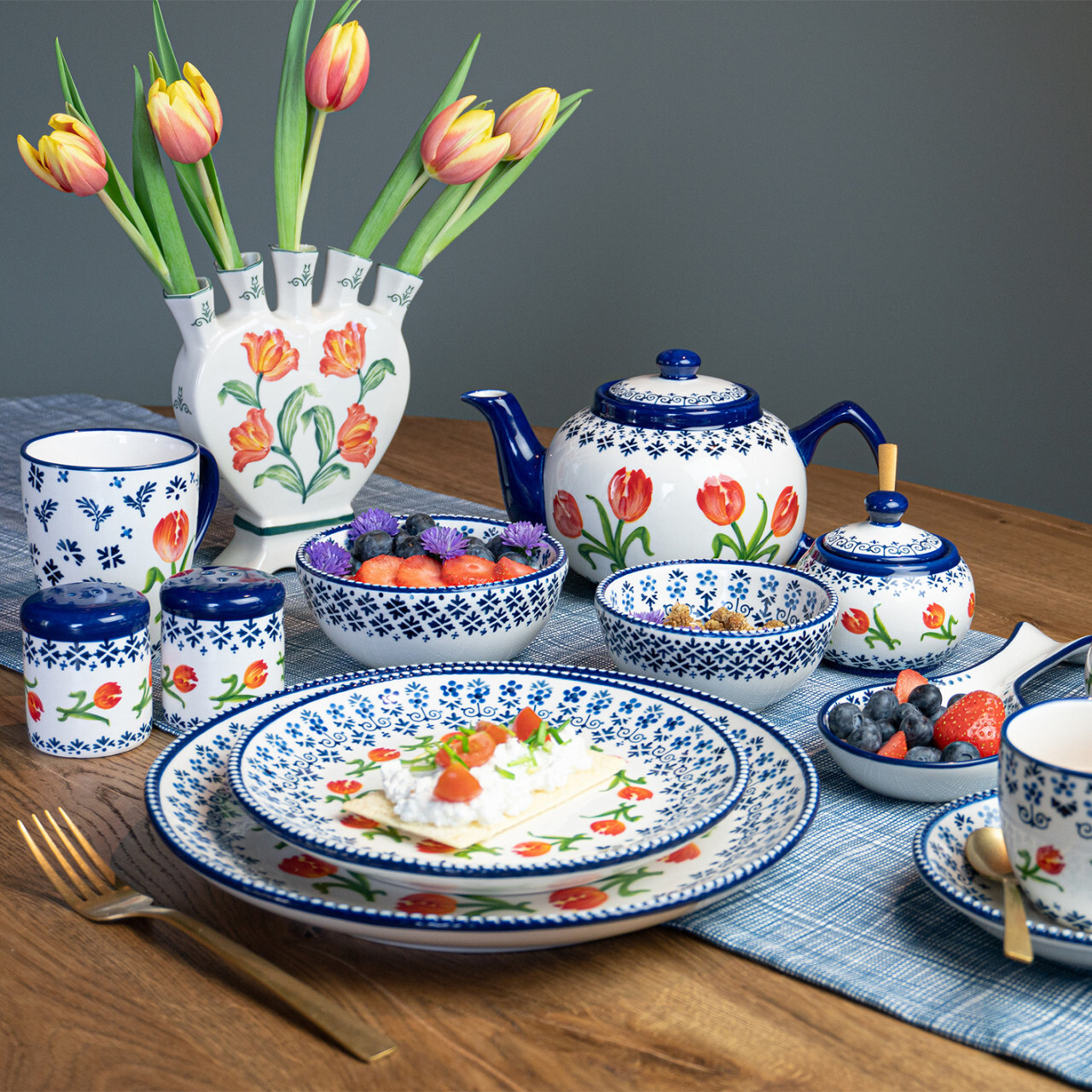 New Orange Tulip tableware!