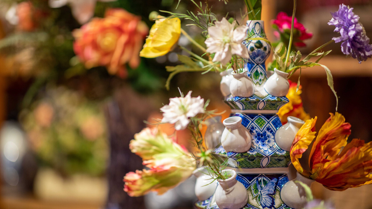 Heinen Delft Blue in Winter Palace Het Loo