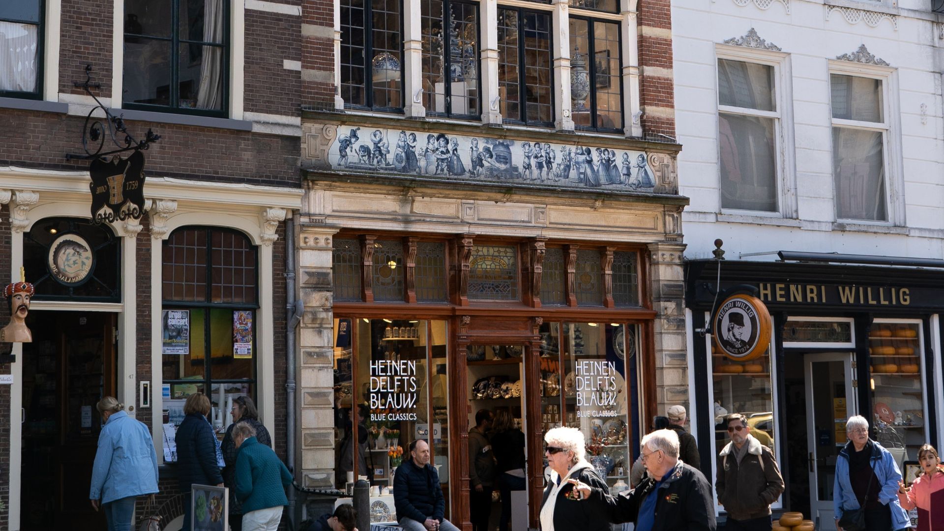 Winkelmedewerker Delft