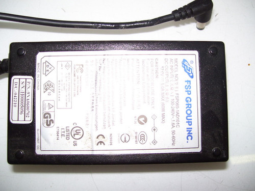 SYNTAX AC ADAPTER FSP060-1AD101C / 9NA0600702