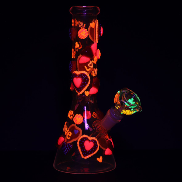 Hearts in Hearts Beaker 10"