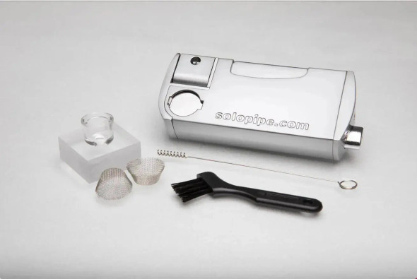 SoloPipe with Glass Bowl Insert Silver SoloPipe with Glass Bowl Insert Silver