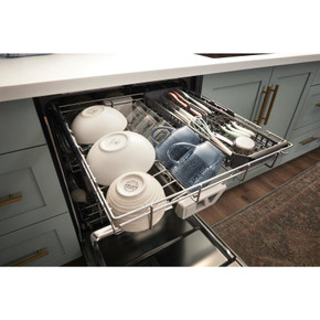 Whirlpool® Fingerprint Resistant Large Capacity Dishwasher with 3rd Rack WDT970SAKZ