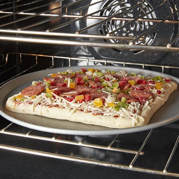 Whirlpool® 4.3 Cu. Ft. Single Wall Oven with Air Fry When Connected WOES5027LZ