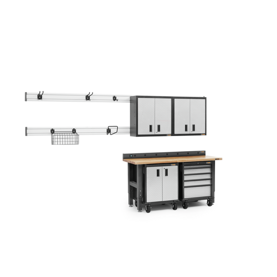 Gladiator® 6' Wide 9-Outlet Workbench Powerstrip GAAC68PSDG