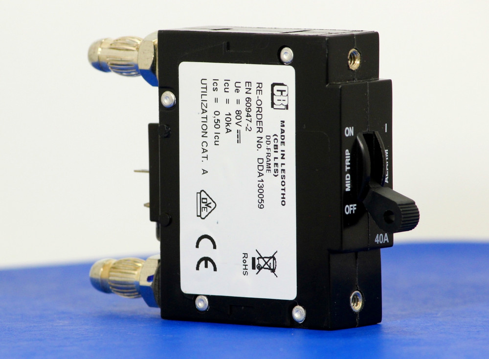 DDA130059 (1 Pole, 40A, 80VDC, Plug-In Terminals, Series Mid-Trip w/alarm, UL Listed (UL 489))