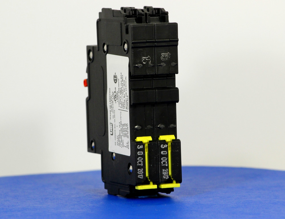 QL28115 (2 Pole, 15A, 120/240VAC; 240VAC, UL Listed (UL 489))