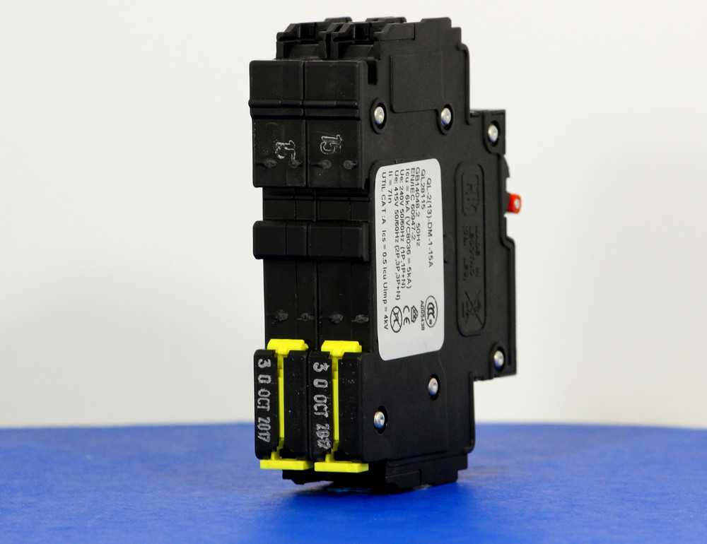 QL28115 (2 Pole, 15A, 120/240VAC; 240VAC, UL Listed (UL 489))