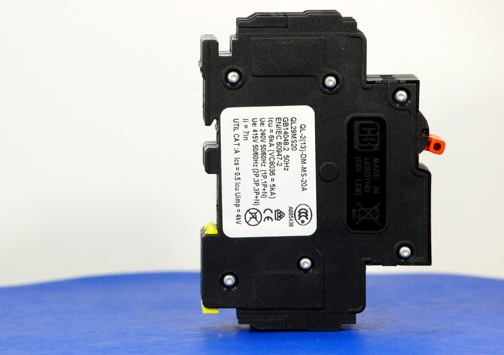 QL29MS20 (2 Pole, 20A, 120/240VAC; 240VAC, UL Listed (UL 489))