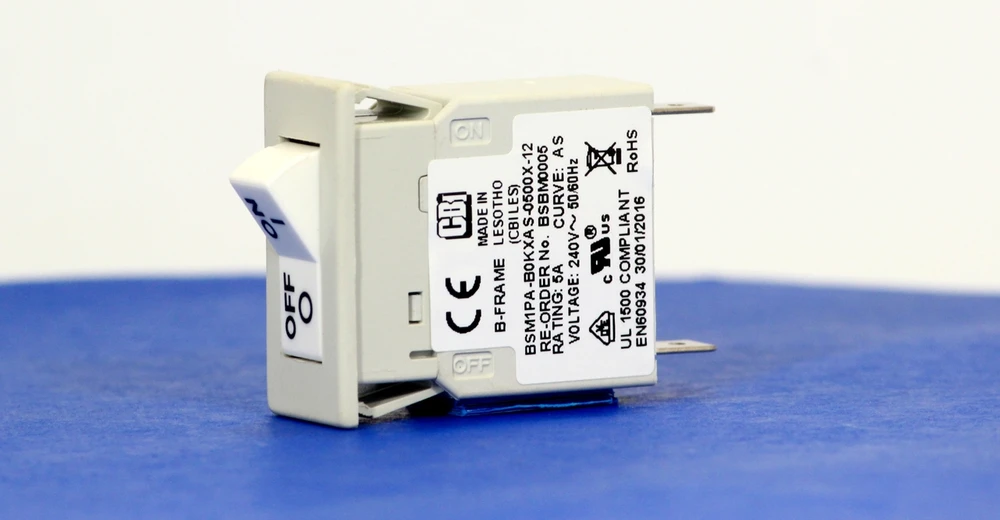 BSBM0005 (1 Pole, 5A, 240VAC, Quick Connect, Series Trip, UL Recognized (UL 1077))