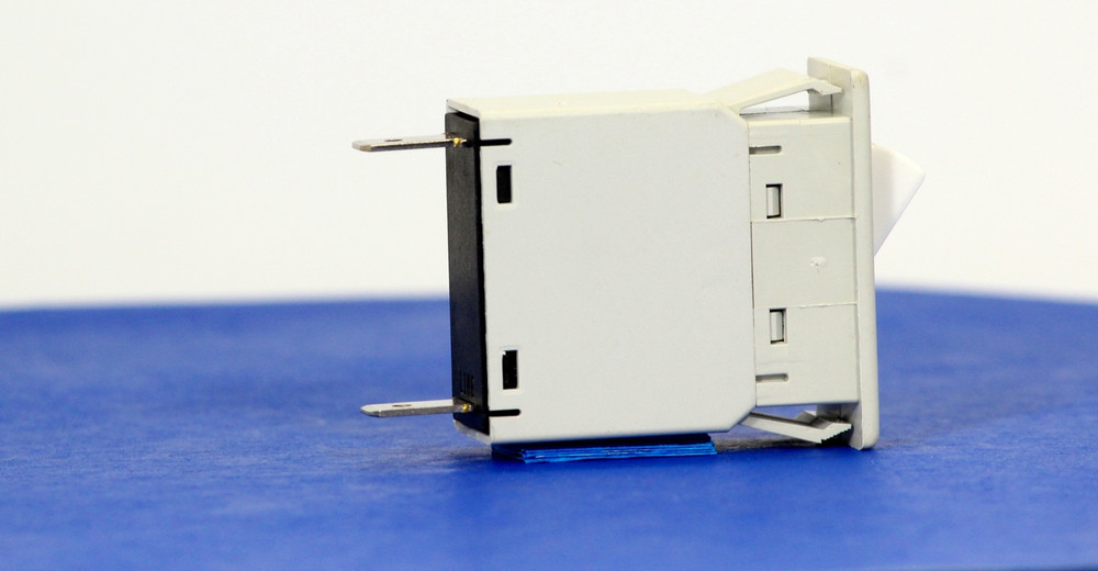 BSBM0005 (1 Pole, 5A, 240VAC, Quick Connect, Series Trip, UL Recognized (UL 1077))