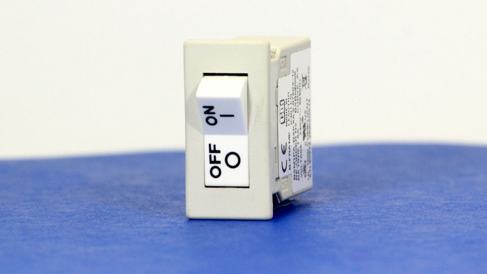 BSBM0006 (1 Pole, 7.5A, 240VAC, Quick Connect, Series Trip, UL Recognized (UL 1077))