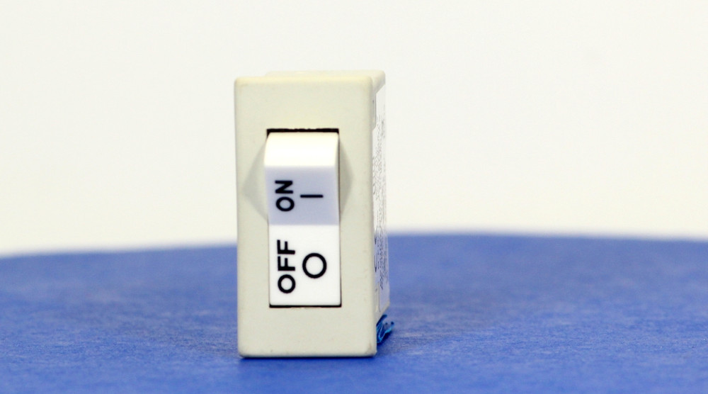 BSBM0007 (1 Pole, 2.5A, 240VAC, Quick Connect, Series Trip, UL Recognized (UL 1077))