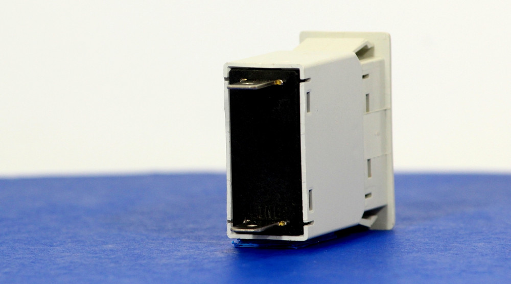 BSBM0007 (1 Pole, 2.5A, 240VAC, Quick Connect, Series Trip, UL Recognized (UL 1077))
