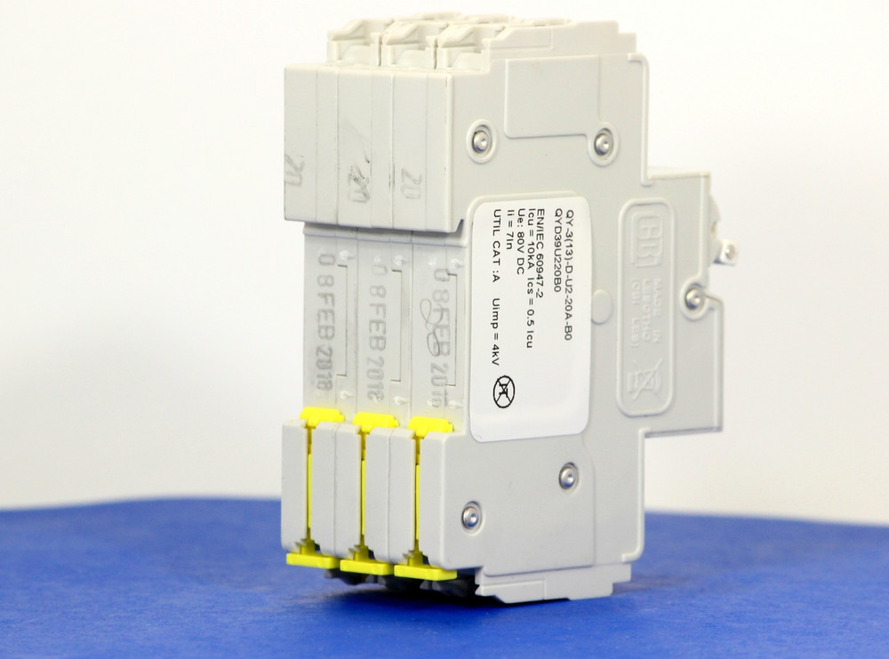 QYD39U220B0 (3 Pole, 20A, 80VDC, UL Listed (UL 489))