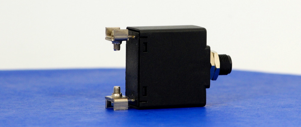 BFBQ0114 (1 Pole, 25A, 240VAC, Clamp Terminal, Series Trip, UL Recognized (UL 1077))