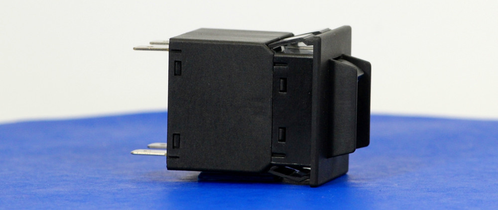 BDBH0126 (2 Pole, 10A, 240VAC, Quick Connect, Series Trip, UL Recognized (UL 1077))