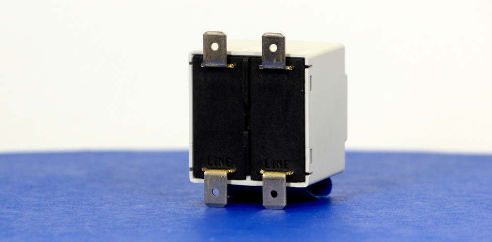 BVBQ0005 (2 Pole, 30A, 65VAC, Quick Connect, Series Trip